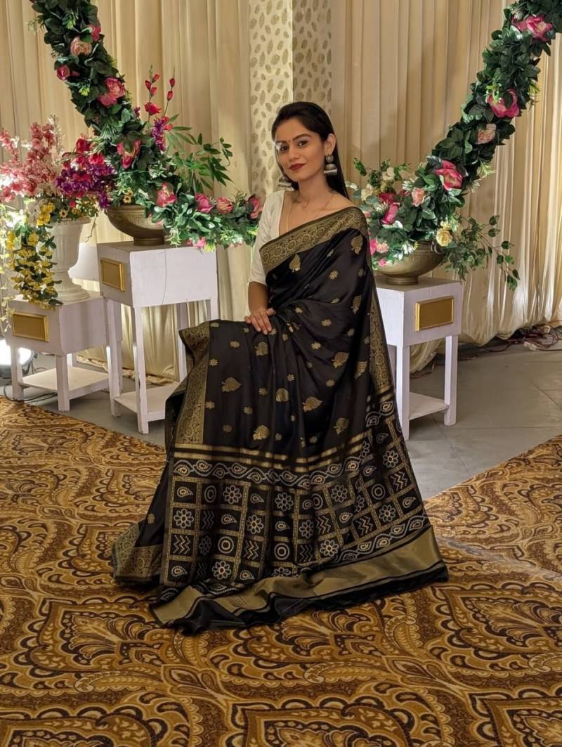 Banarasi Soft Silk Saree with Elegant Gold Zari Work - Posyfish.in