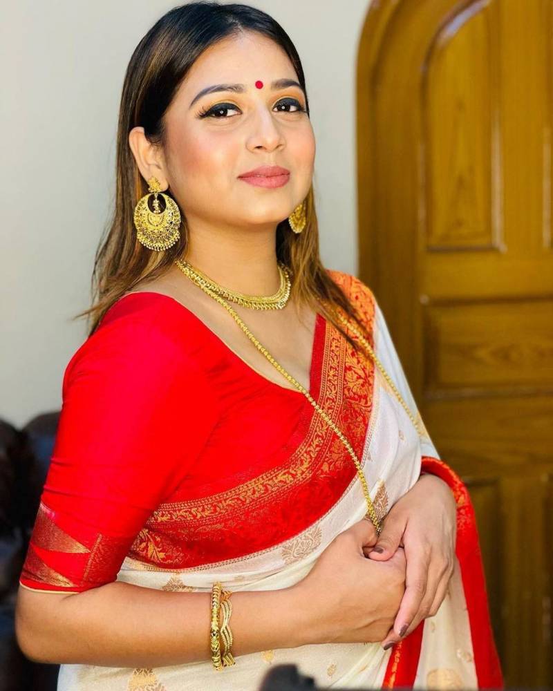 Banarasi Soft Silk Festival Wear Saree for Elegant Celebrations - Posyfish.in