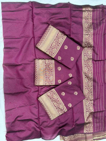 Lichi Soft Silk Saree with Rich Pallu - Posyfish.in