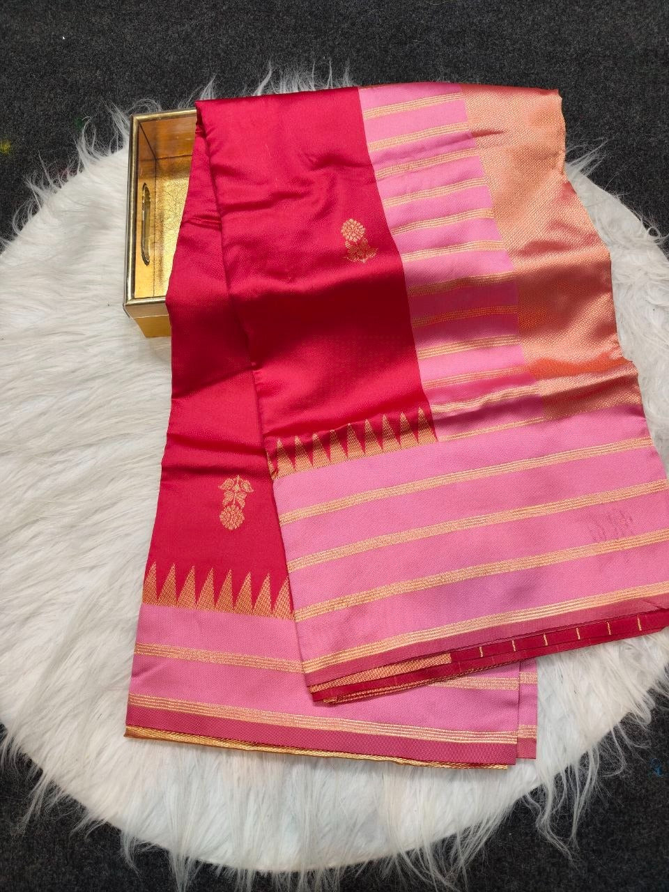 Aab Pink Vol 1 Soft Silk Jacquard Festival Wear Saree - Elegant Pink Silk Jacquard Saree for Celebrations - Posyfish.in