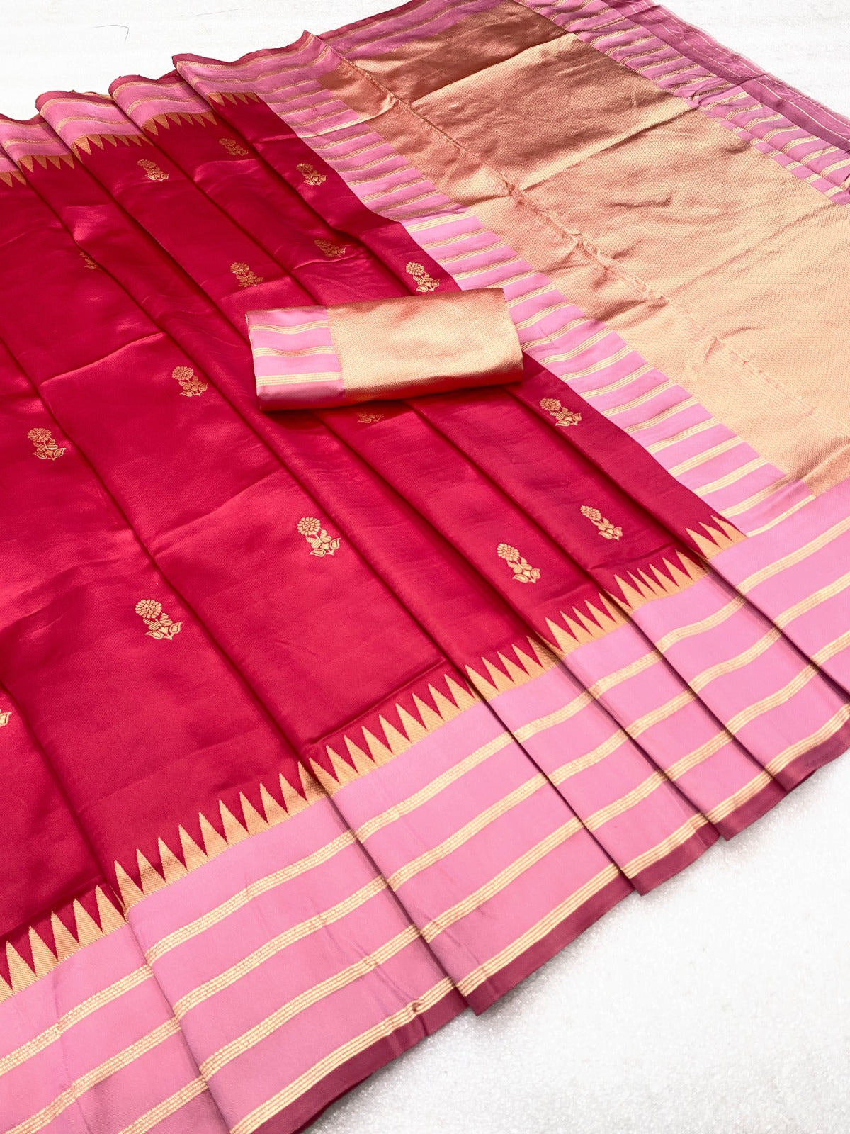 Aab Pink Vol 1 Soft Silk Jacquard Festival Wear Saree - Elegant Pink Silk Jacquard Saree for Celebrations - Posyfish.in