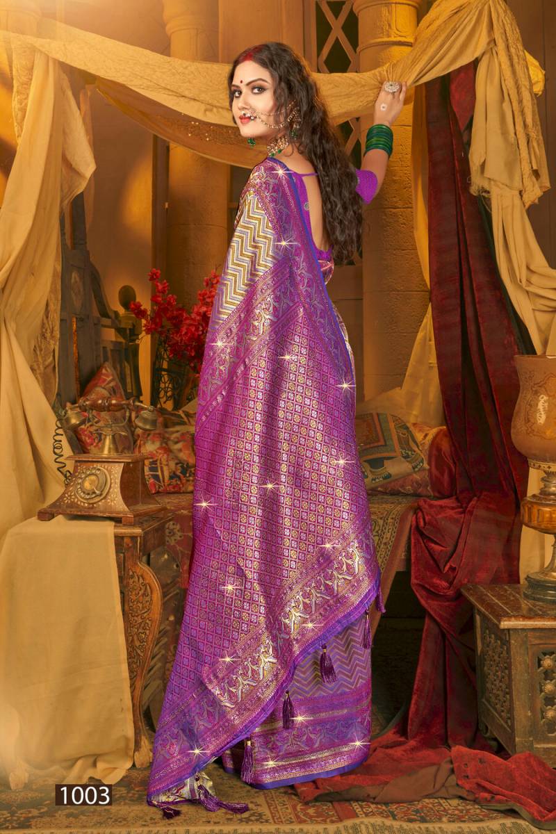 Wedding & Party Wear Kanjivaram Silk Saree for Women - Premium Ethnic Traditional Wear - Posyfish.in