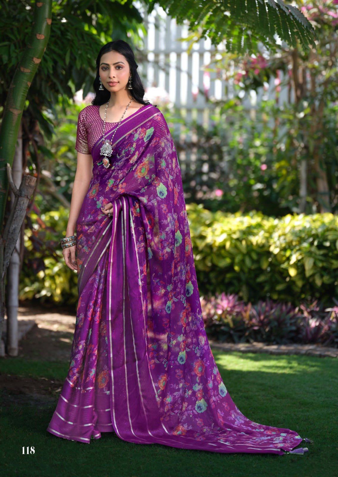 Elegant Floral Print Chiffon Saree with Soft Drape