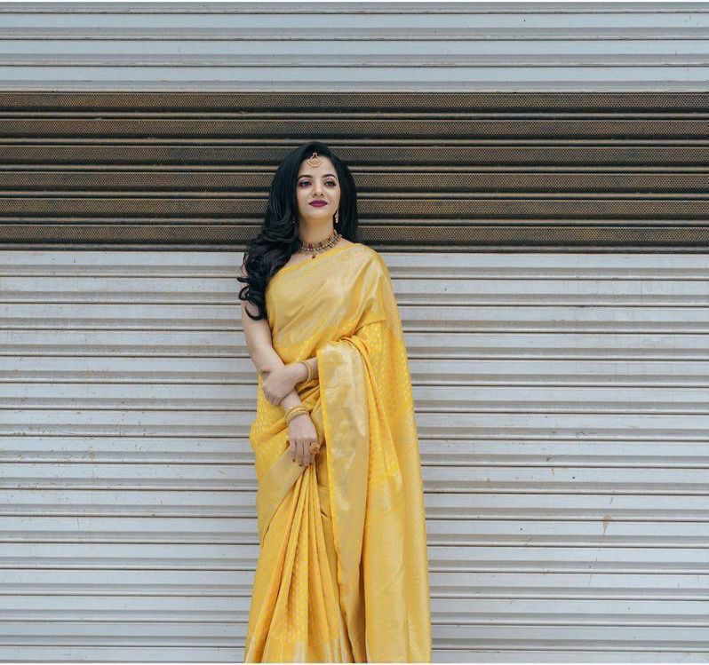 Lichi Silk Jacquard Saree Collection - Exquisite Designs for Every Occasion - Posyfish.in