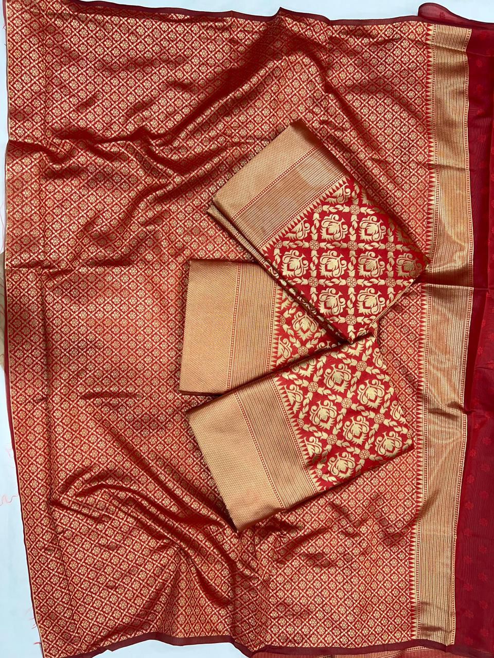 Lichi Silk Jacquard Saree Collection - Elegant Weaves for Every Occasion - Posyfish.in
