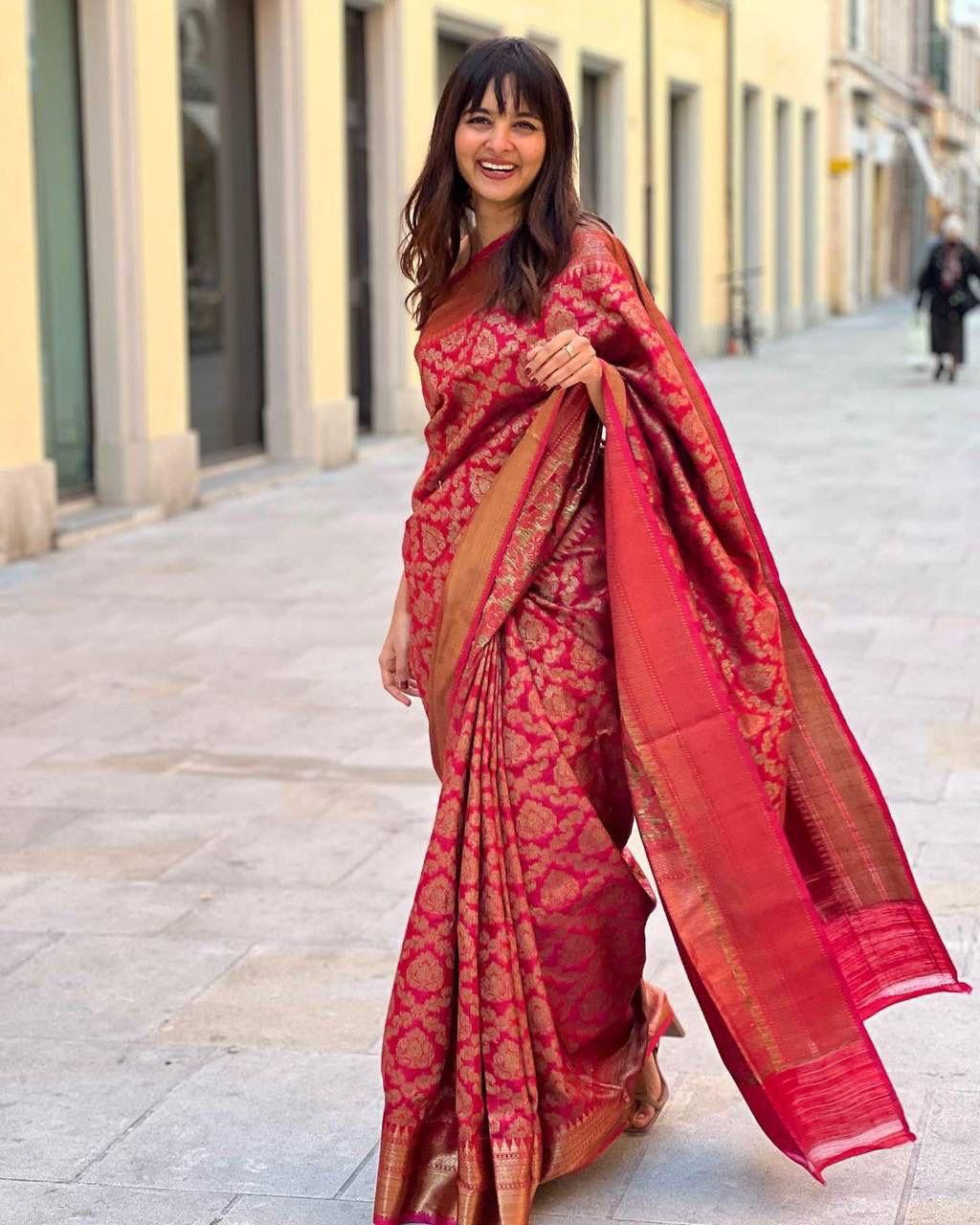 Lichi Silk Jacquard Saree Collection - Elegant Weaves for Every Occasion - Posyfish.in