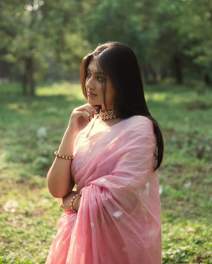 Soft Linen Jacquard Saree Collection - Elegant Weaving Designs - Posyfish.in