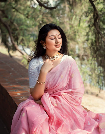 Soft Linen Jacquard Saree Collection - Elegant Weaving Designs - Posyfish.in
