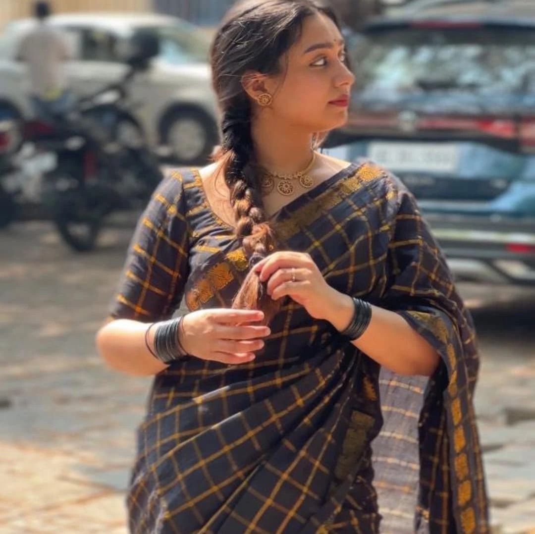 Lichi Silk Jacquard Saree Collection for Elegant Style - Posyfish.in
