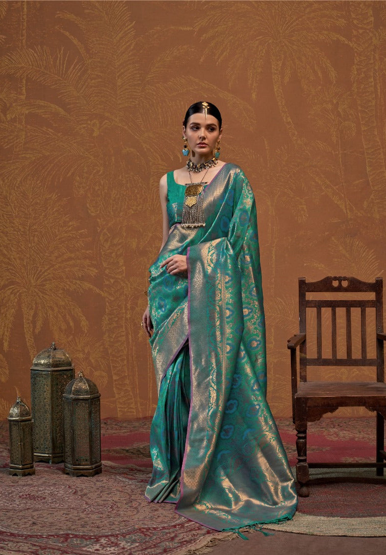 Premium Handloom Silk Saree for Women | Elegant Ethnic Weaving - Posyfish.in