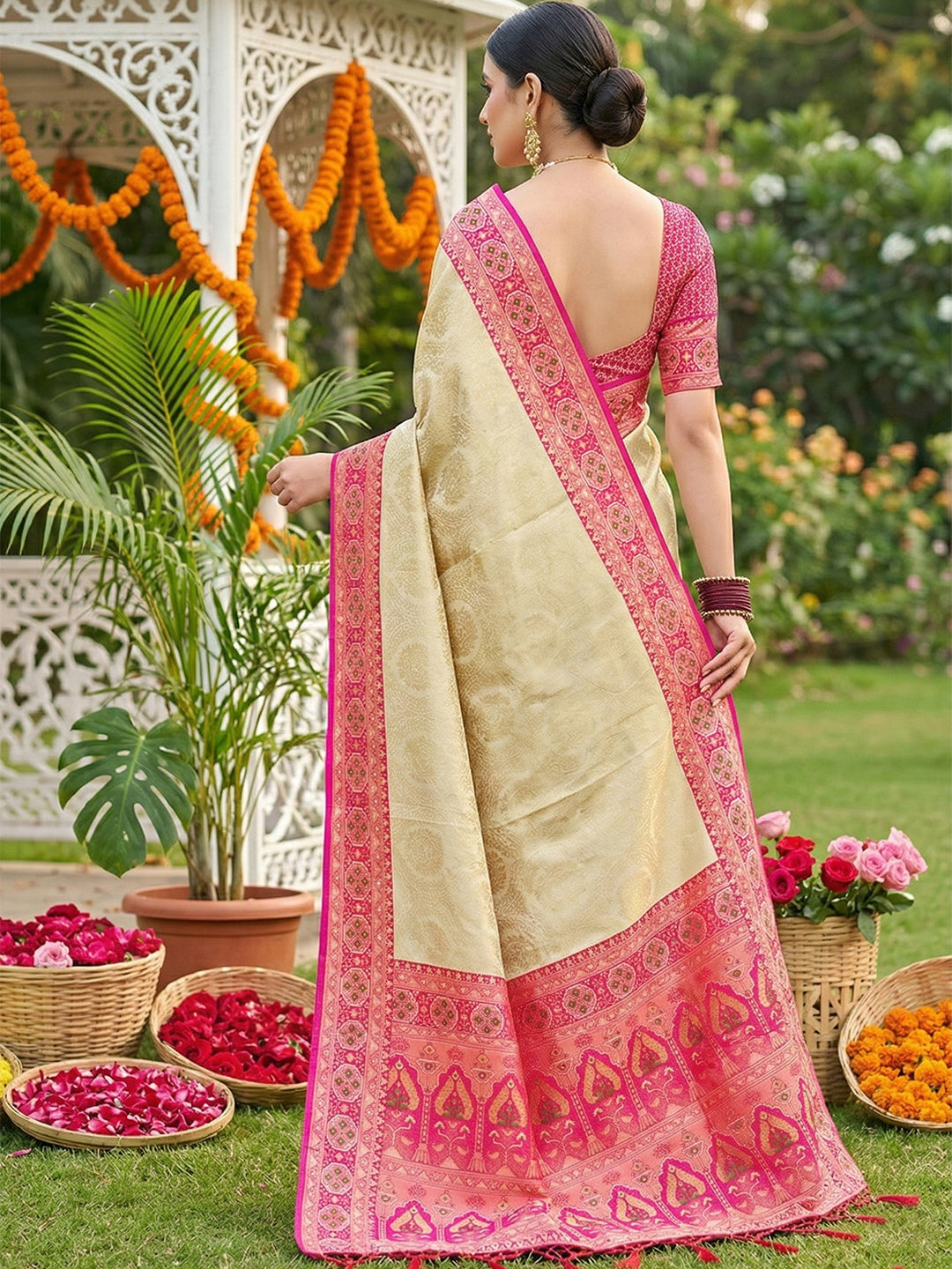 Premium Designer Silk Saree for Women - Elegant & Stylish Attire - Posyfish.in